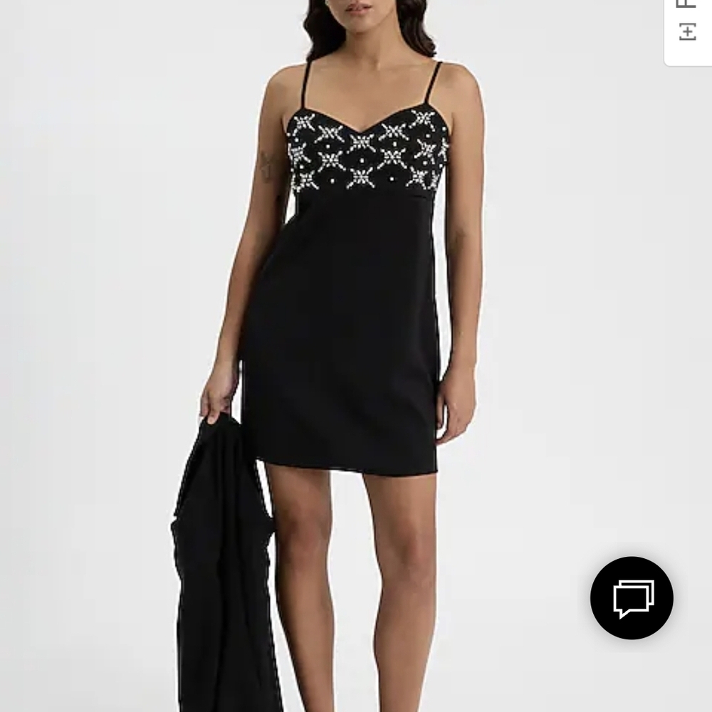 Express Embellished Sweetheart Mini
Shift Dress Size M
